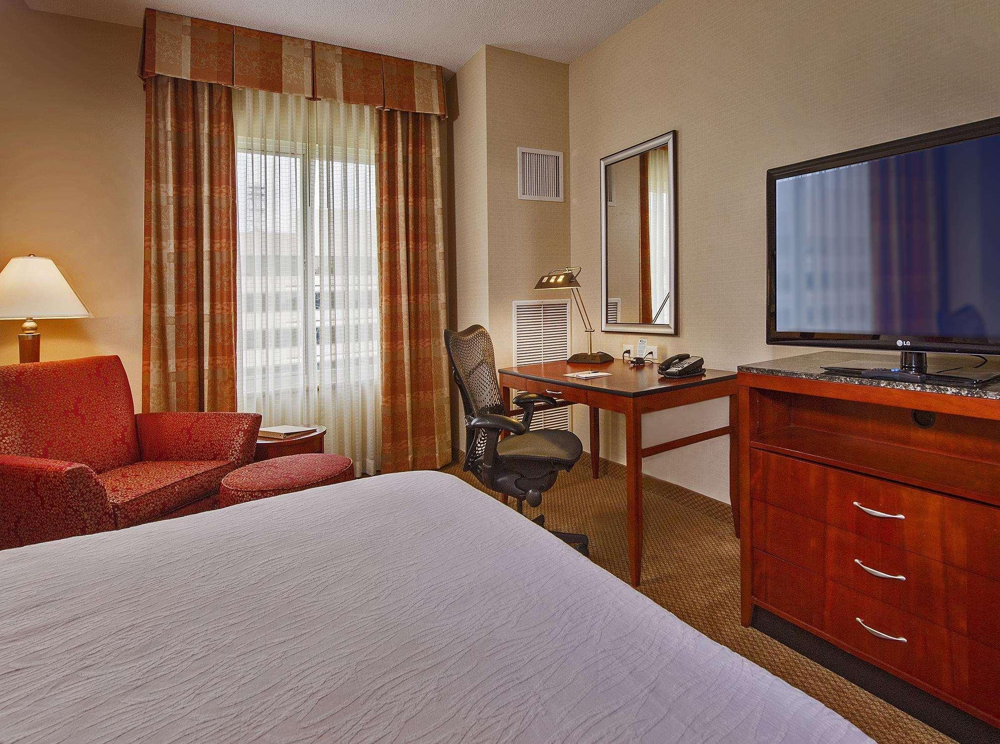 Hilton Garden Inn Tysons Corner Extérieur photo