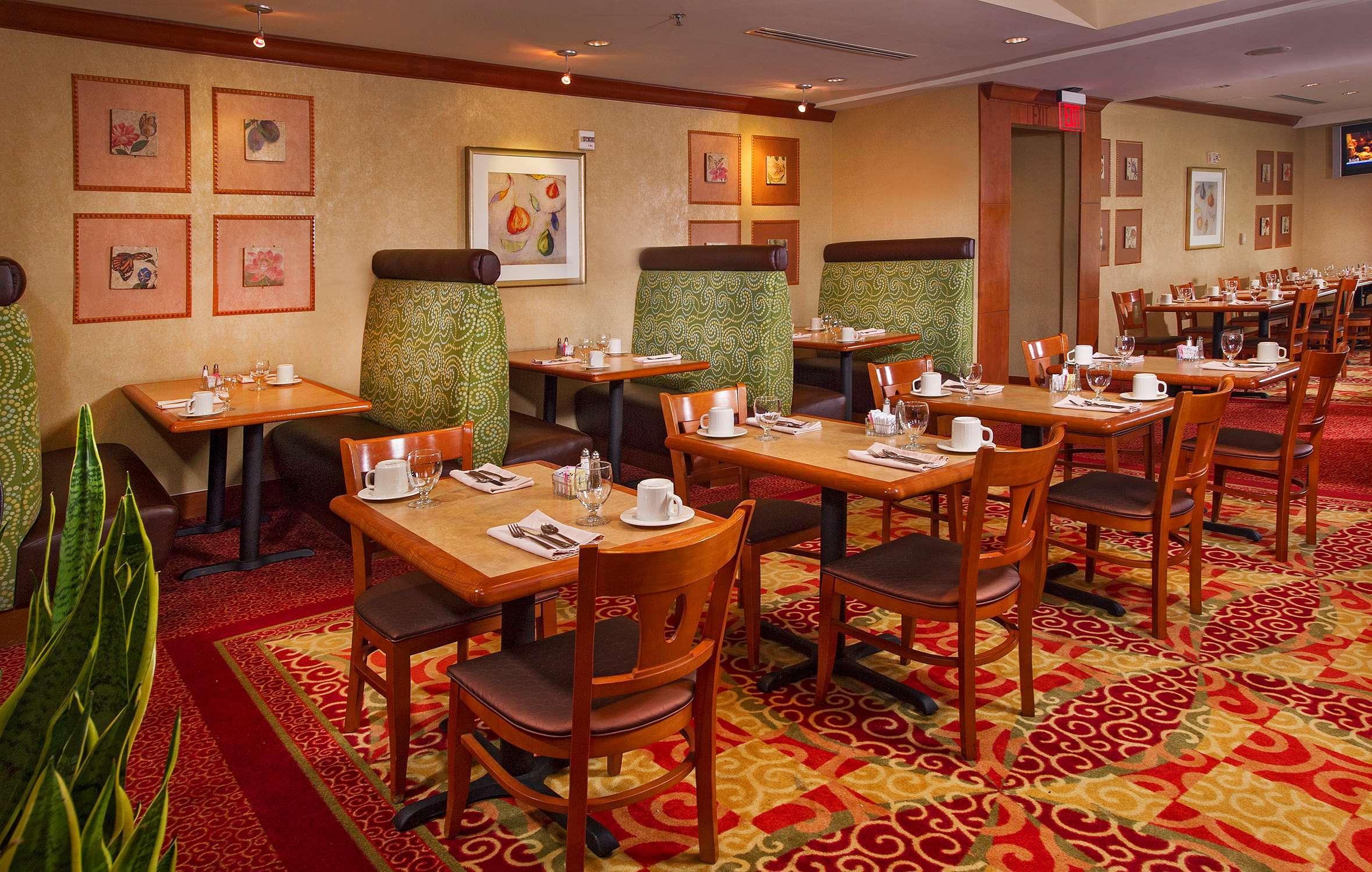 Hilton Garden Inn Tysons Corner Extérieur photo