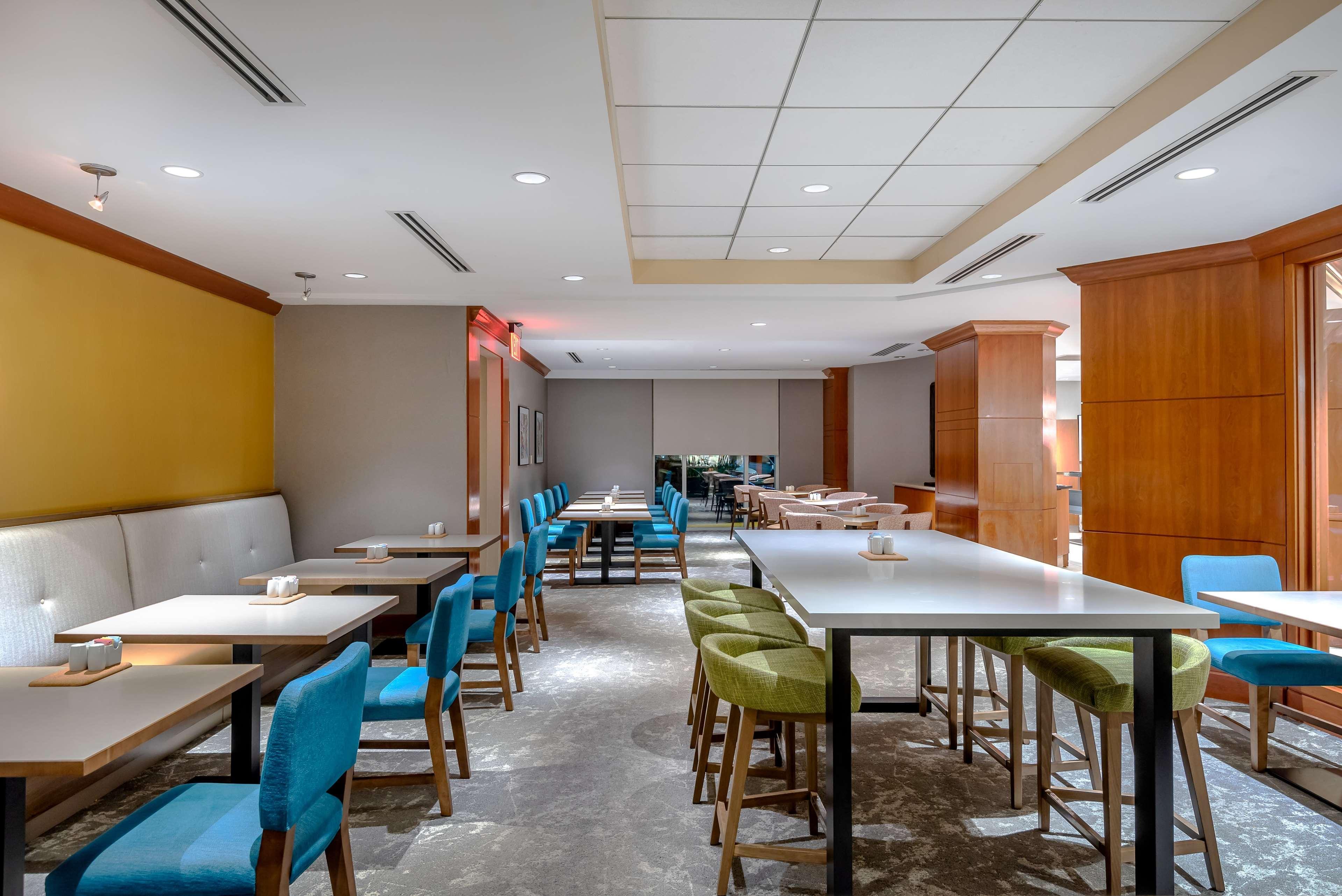 Hilton Garden Inn Tysons Corner Extérieur photo
