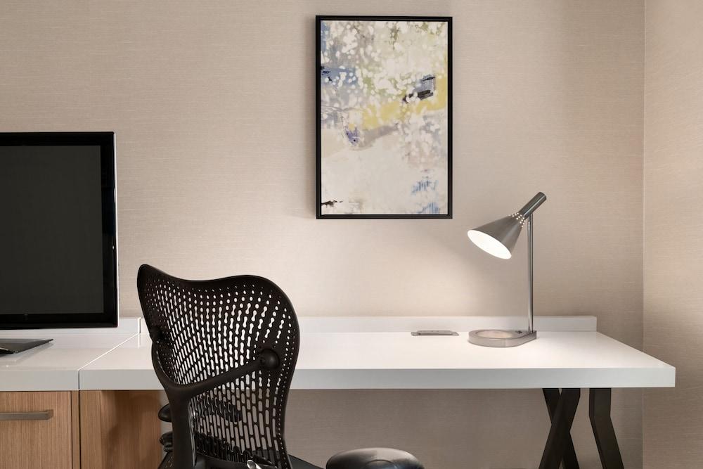 Hilton Garden Inn Tysons Corner Extérieur photo